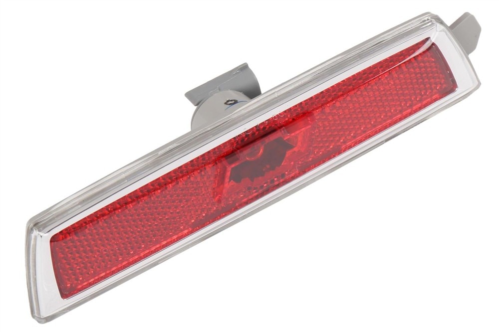 GM Genuine Parts Passenger Side Rear Side Marker Lamp