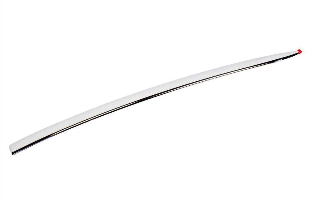 GM Genuine Parts Bright Chrome Pickup Box Side Lower Front Molding