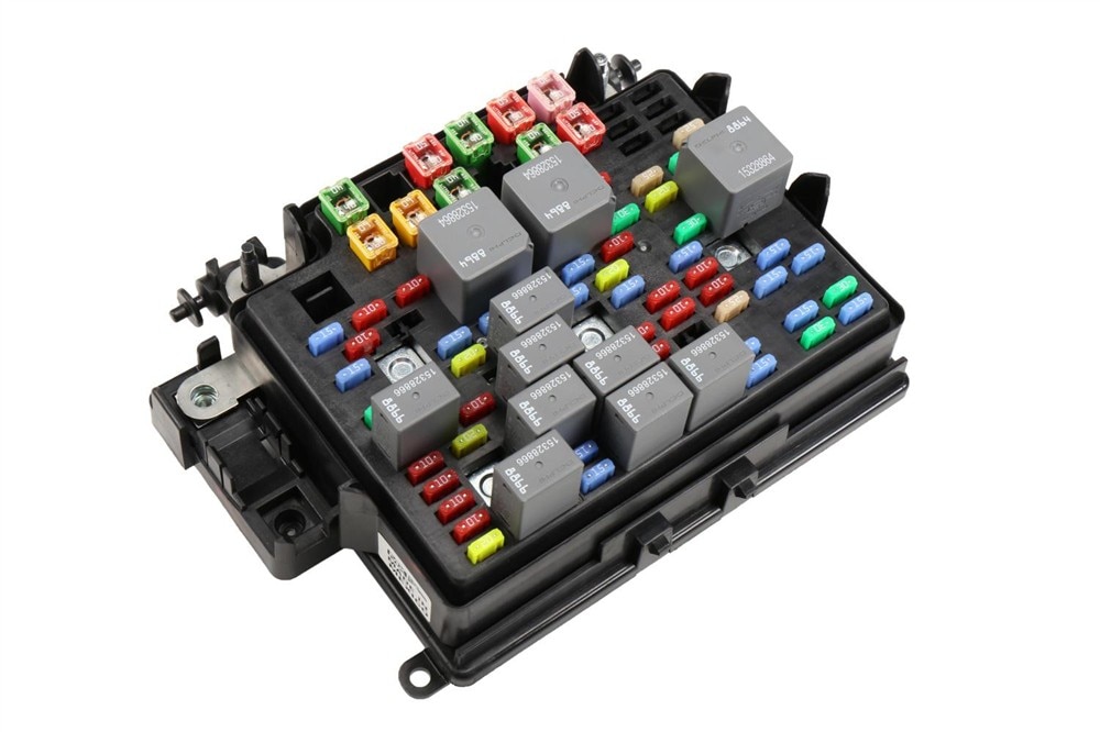 GM Genuine Parts Engine Wiring Harness Junction Block (Programming Required)