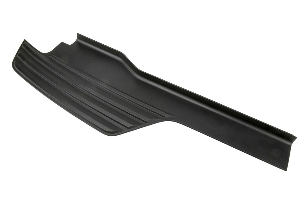 GM Genuine Parts Rear Bumper Step Pad