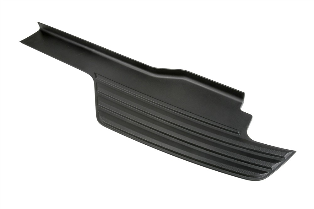 GM Genuine Parts Rear Bumper Step Pad