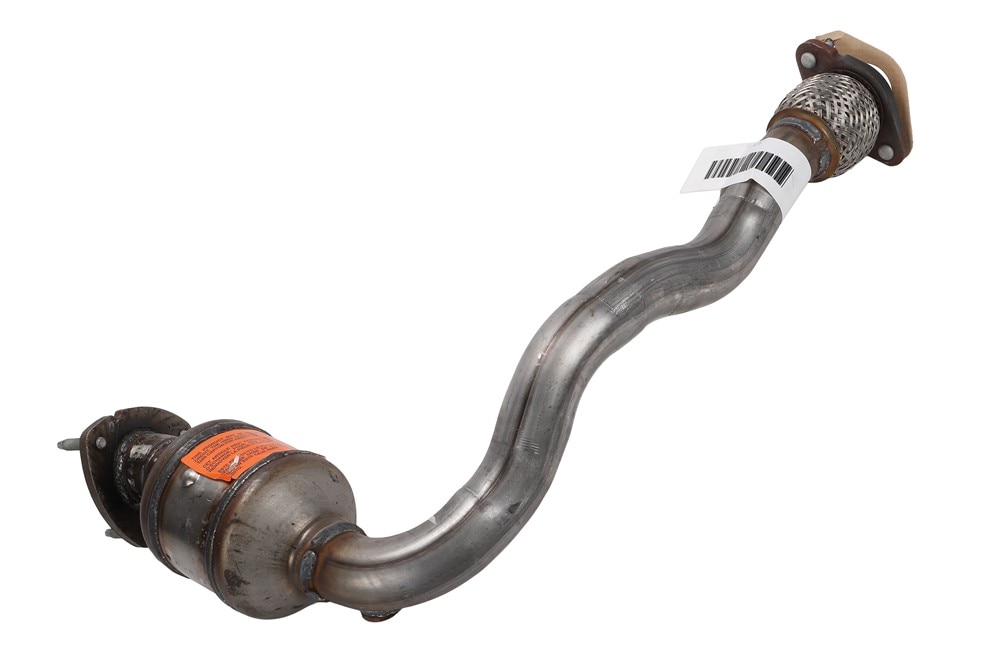GM Genuine Parts 3-Way Catalytic Converter with Flanges, Gasket, and Studs