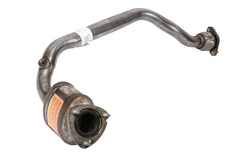 GM Genuine Parts 3-Way Catalytic Converter with Pipes, Gasket, and Studs