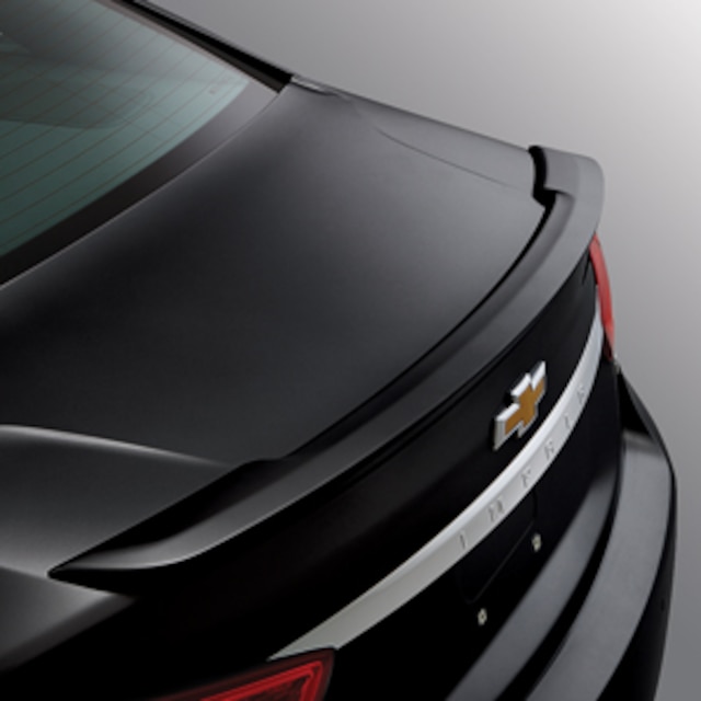 Flush-Mounted Spoiler Kit in Mosaic Black Metallic