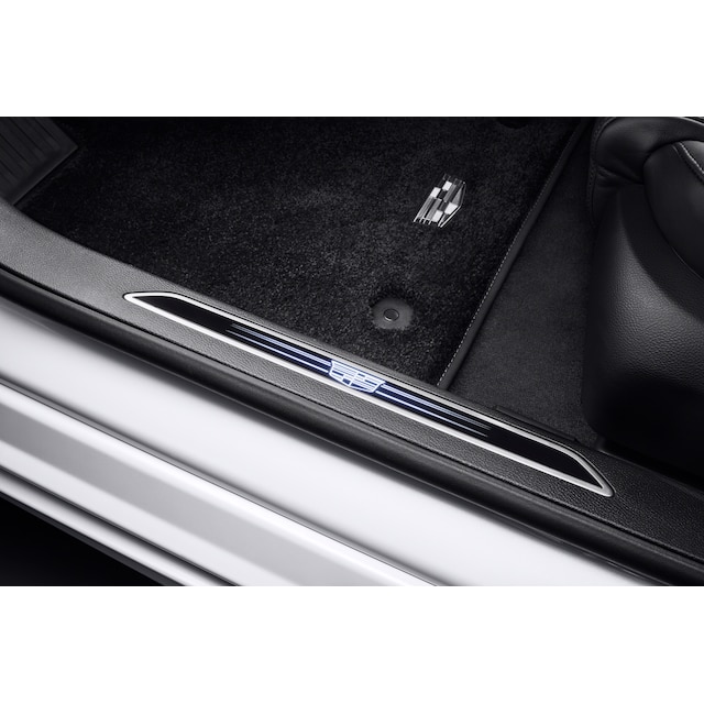 Illuminated Front Door Sill Plates in Black with Cadillac Logo