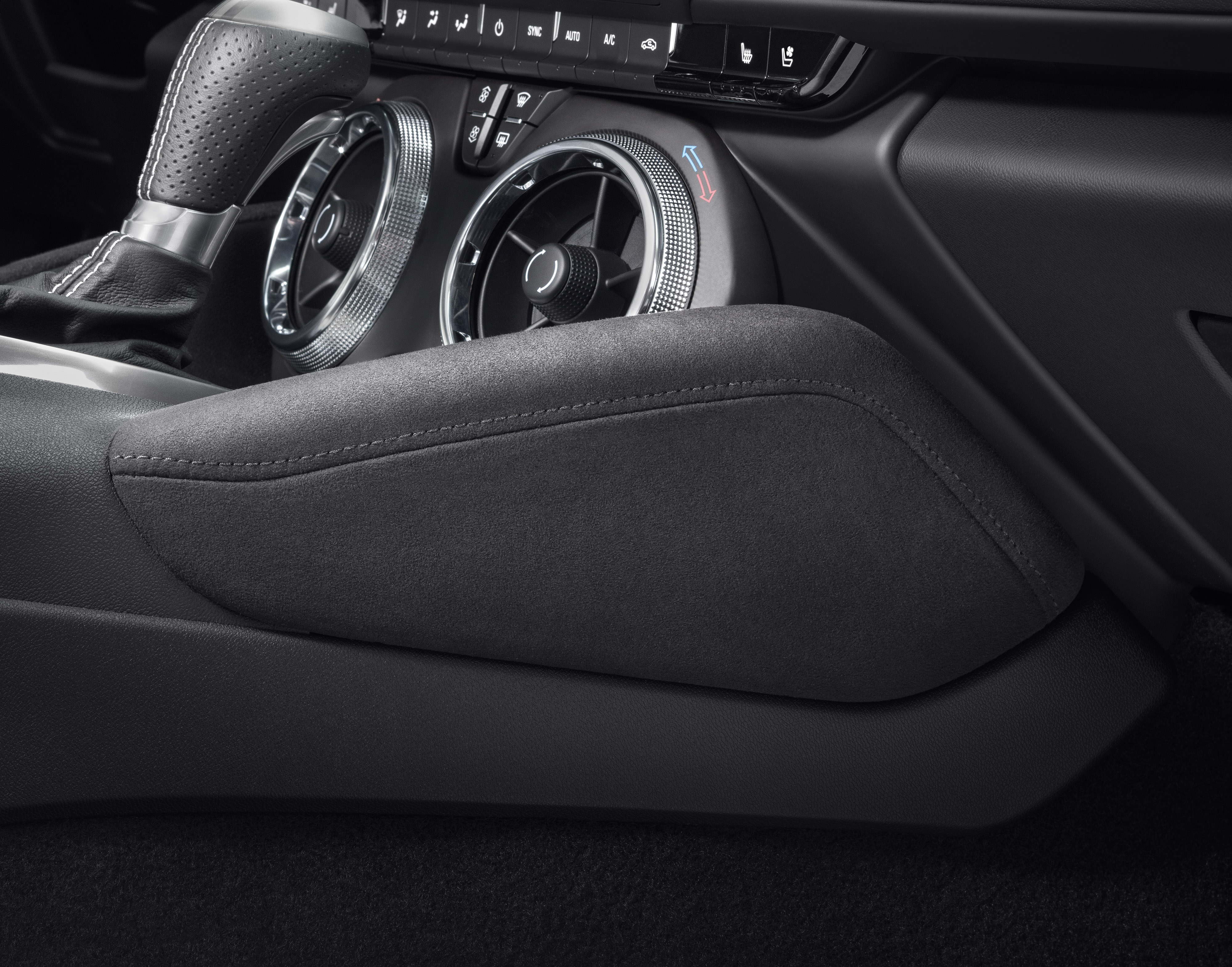 Four-Piece Knee Pad Interior Trim Kit in Suede Jet Black