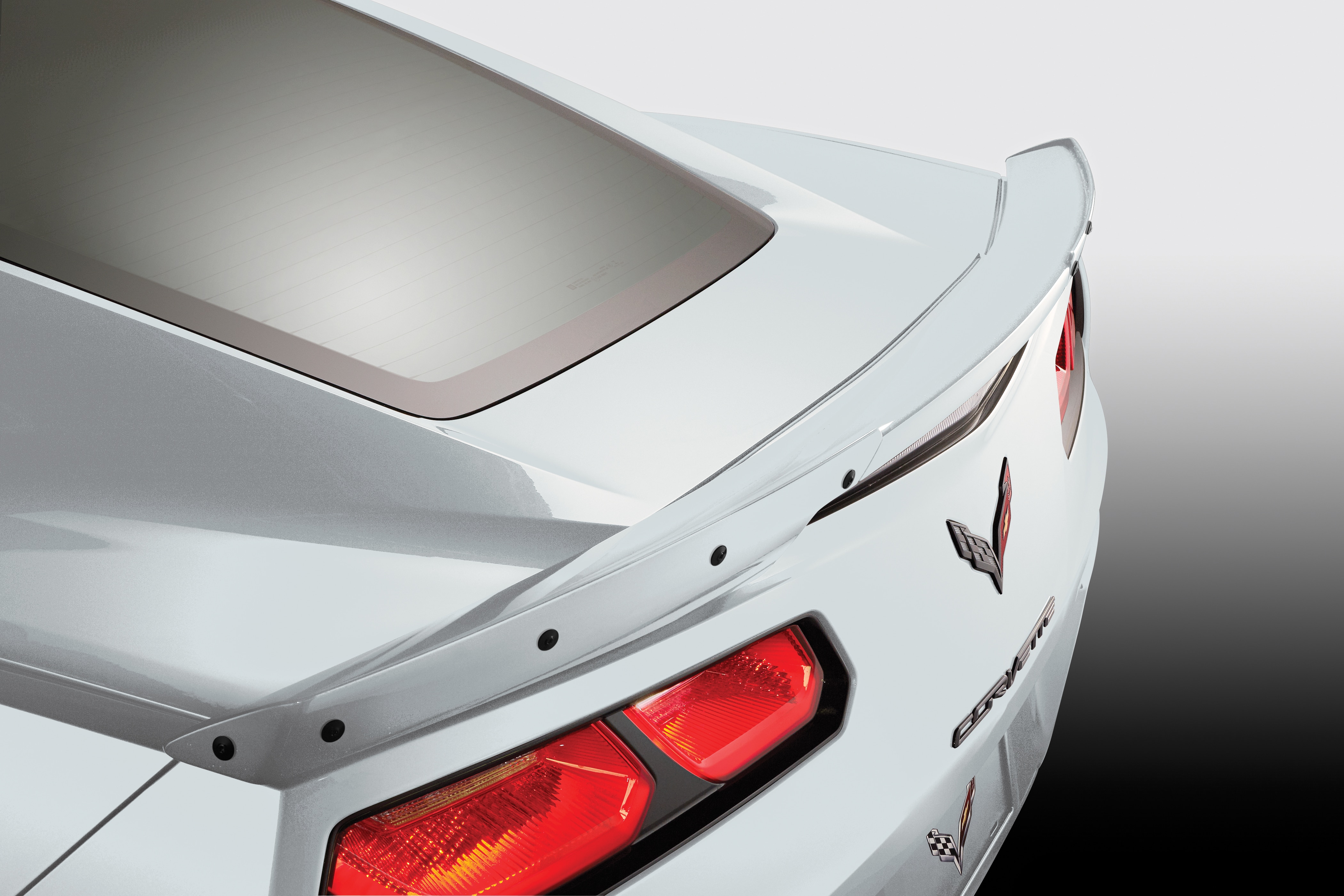 Z06-Style Spoiler Kit in Arctic White