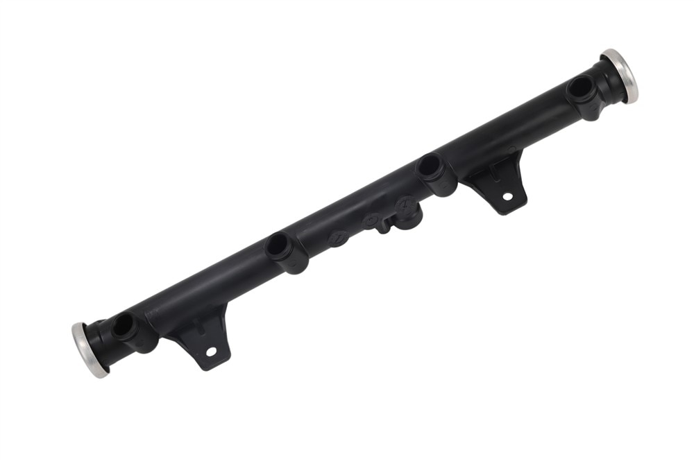 GM Genuine Parts Passenger Side Multi-Port Fuel Injector Rail (Programming Required)