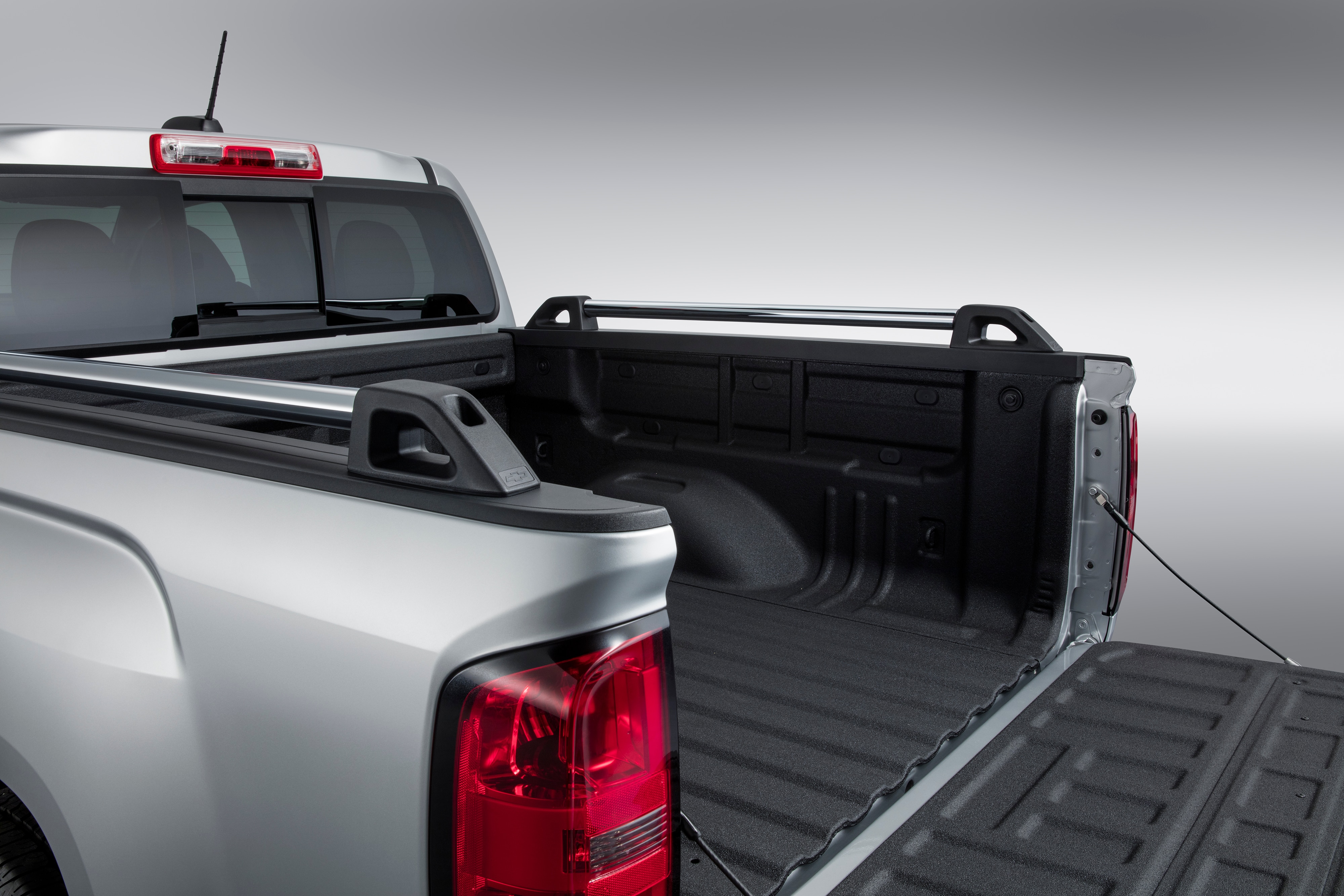 Truck Bed Side Rail in Chrome with Caps, Seal Kit, and Hardware Kit