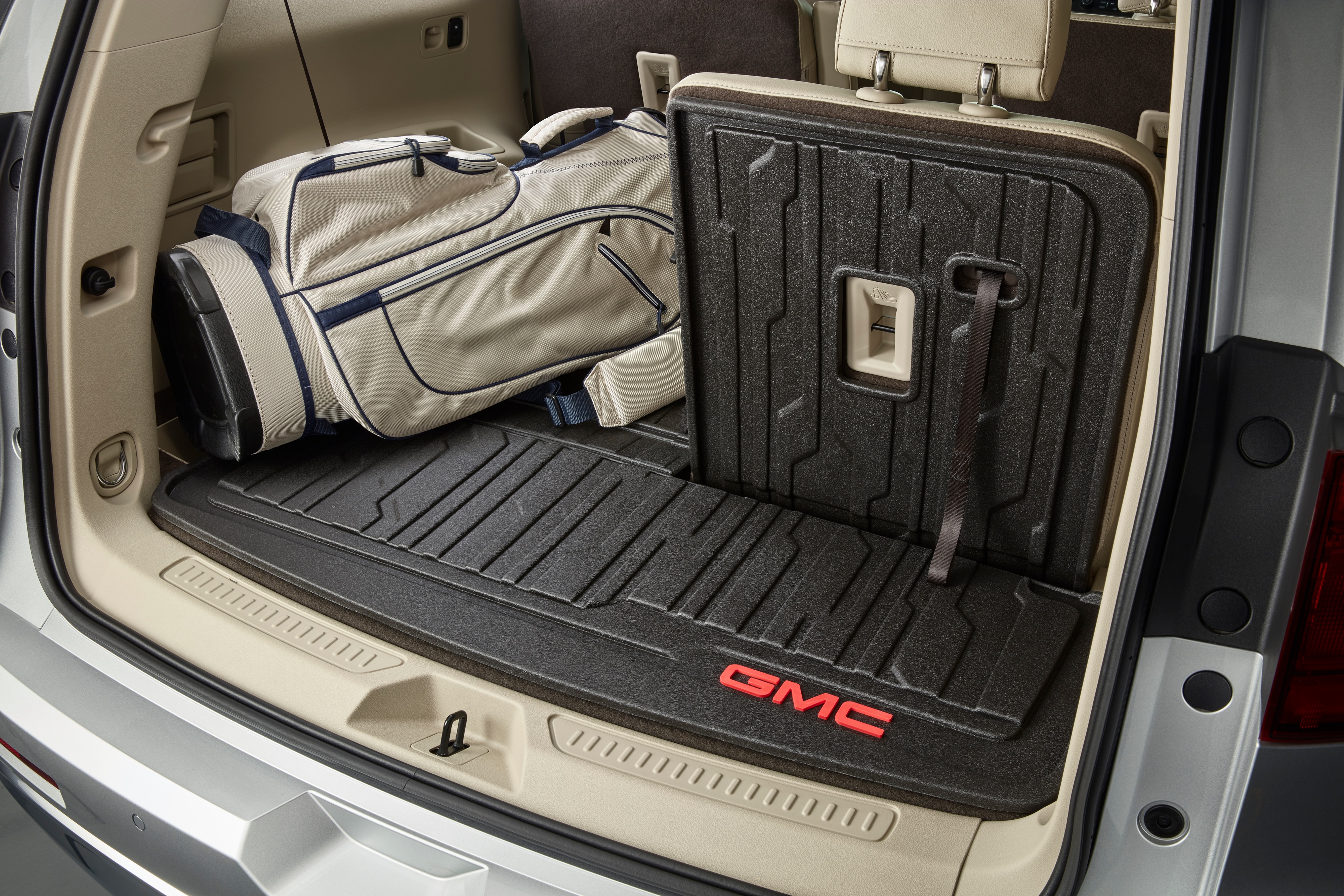 Integrated Cargo Liner in Jet Black with GMC Logo