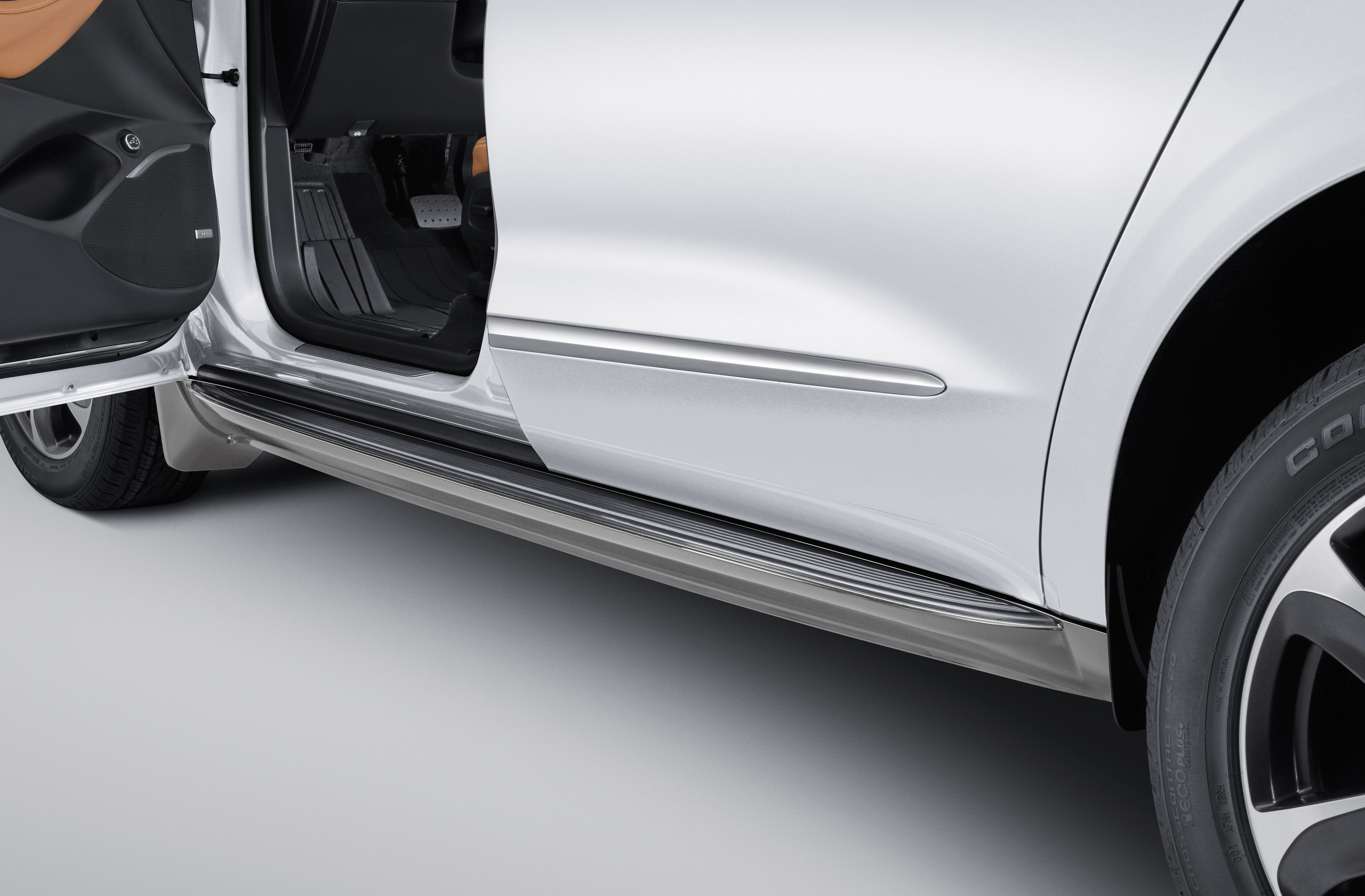 Molded Assist Steps in Satin Nickel