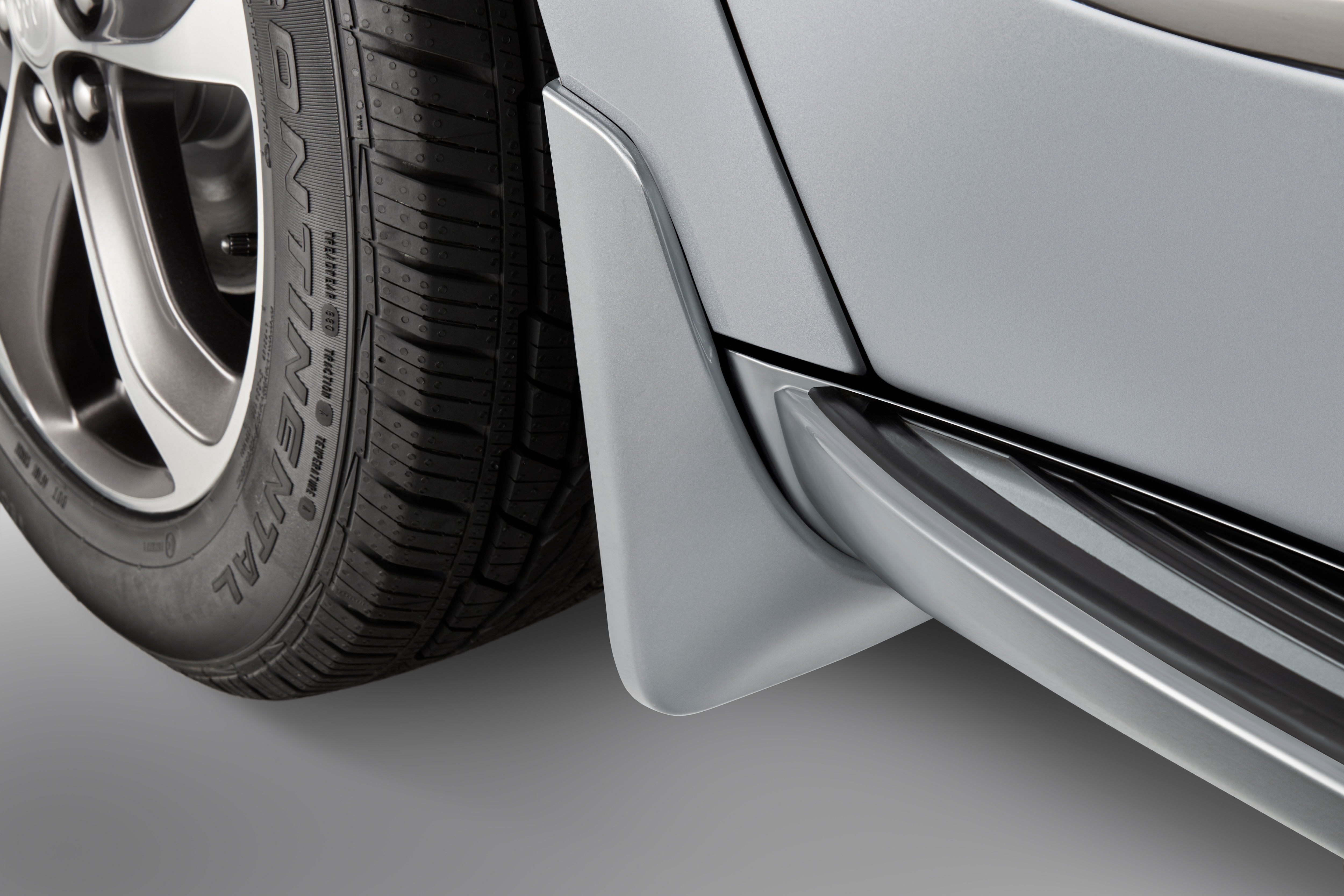 Front Splash Guards in Moonstone Gray Metallic