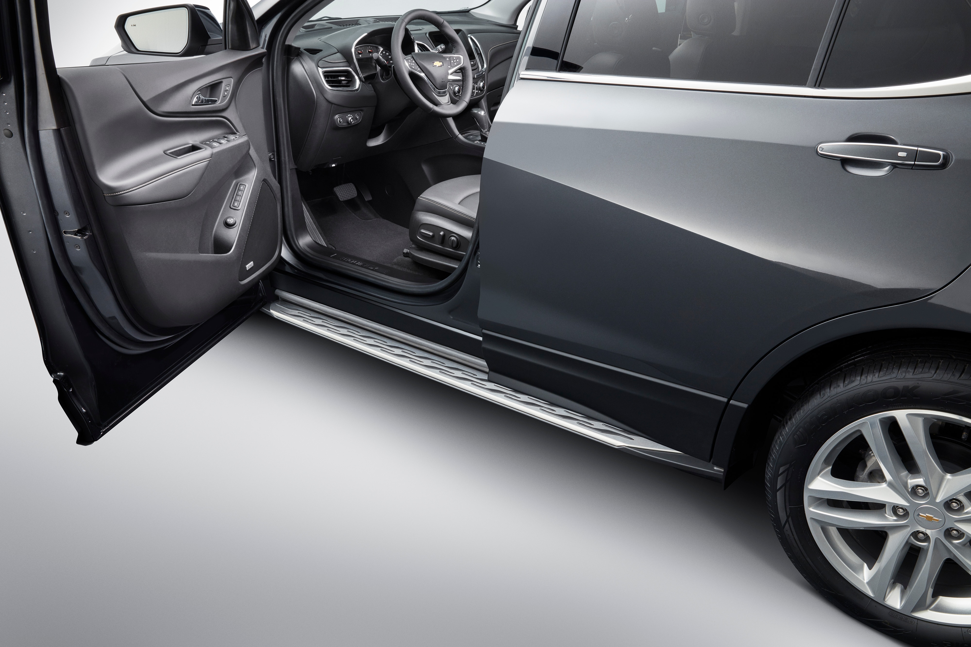Molded Assist Steps in Black