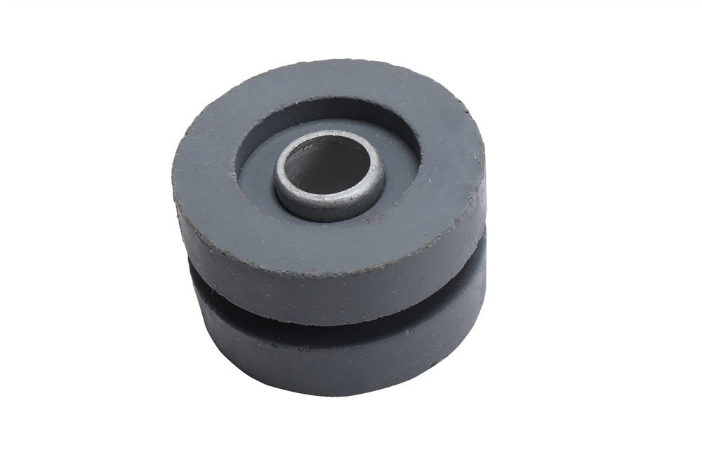GM Genuine Parts Radiator Lower Mount
