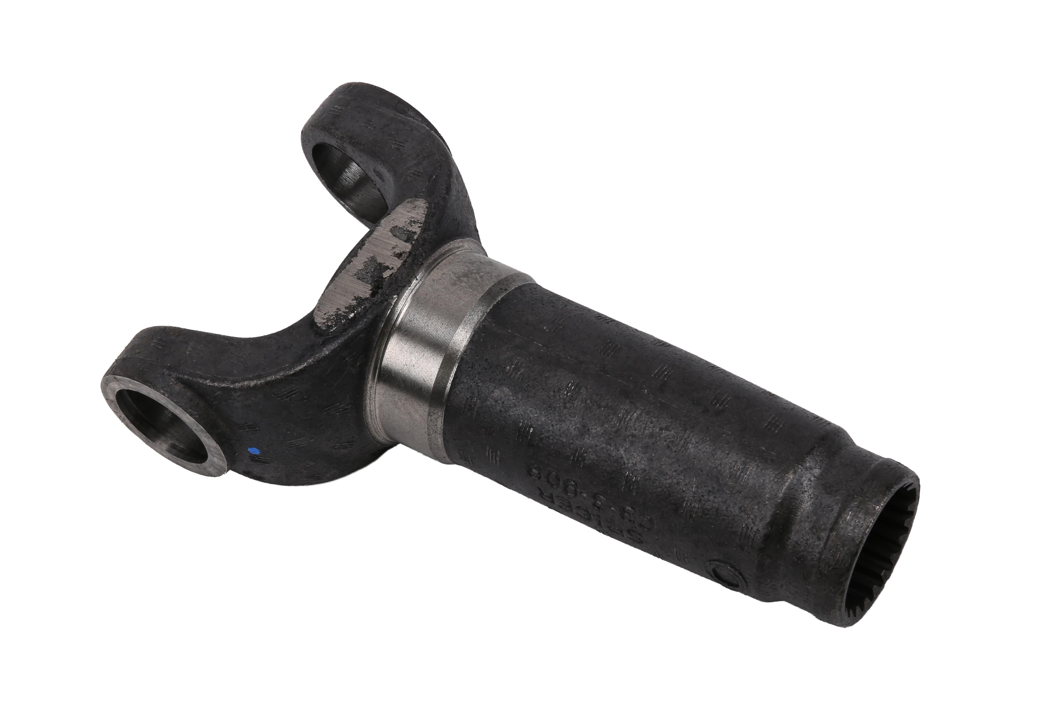 ゆページ GM Genuine Parts Drive Shaft Slip Yoke | 12477704 | GM Parts