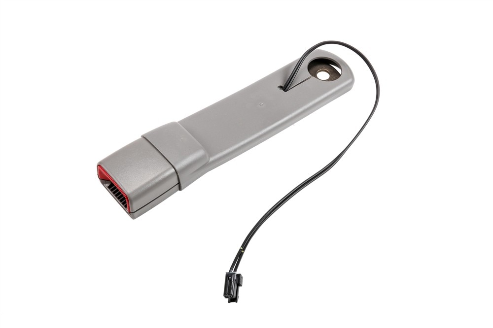 GM Genuine Parts Medium Gray Front Seat Belt with Buckle