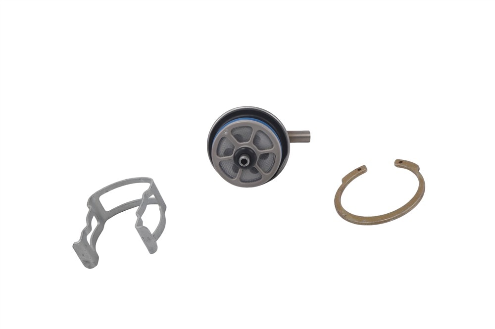 GM Genuine Parts Fuel Injection Pressure Regulator Kit with Clip and Snap Ring