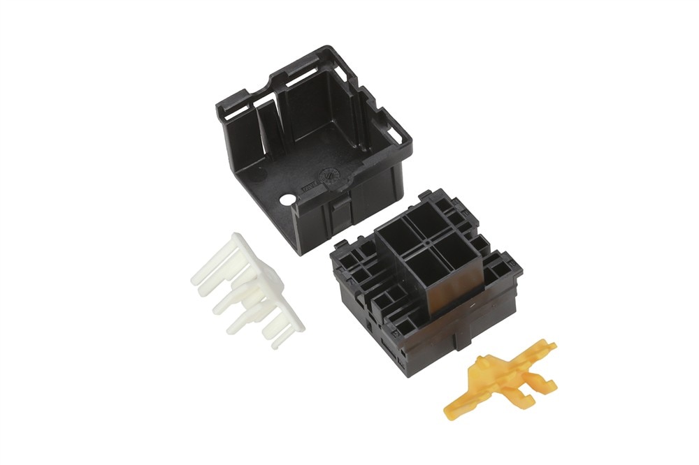 GM Genuine Parts Wiring Harness Connector