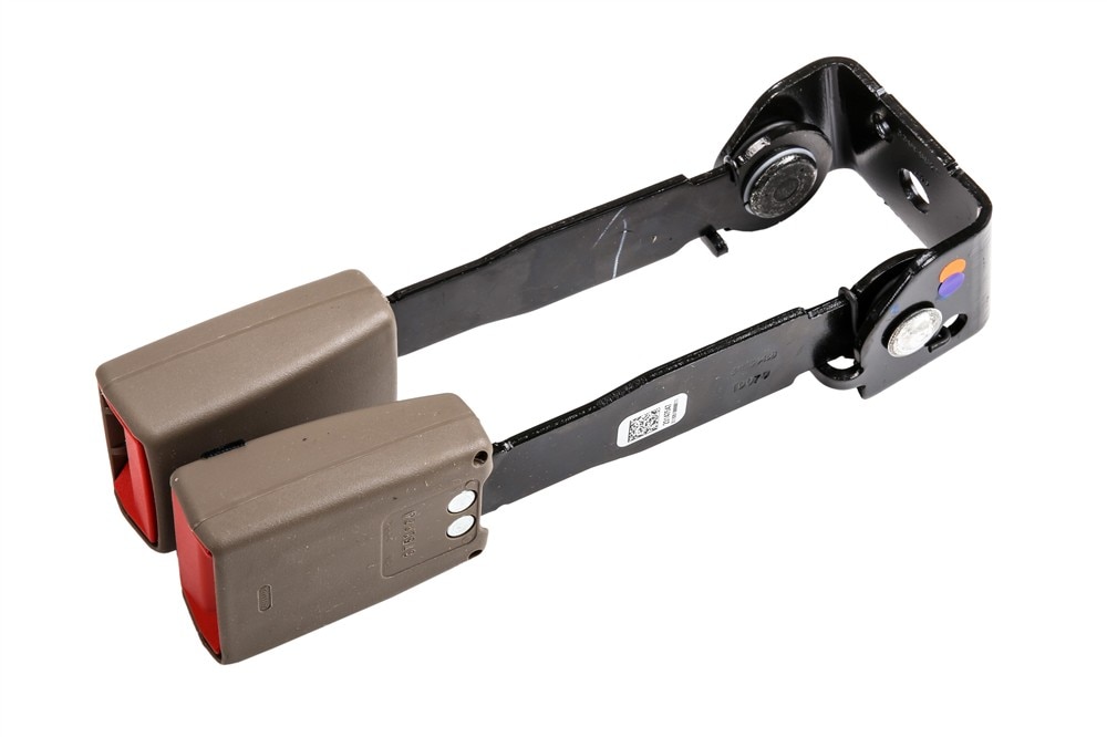 GM Genuine Parts Dune Rear Seat Belt with Buckle