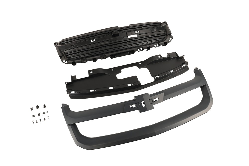 GM Genuine Parts Black Front Grille with Dark Silver Surround