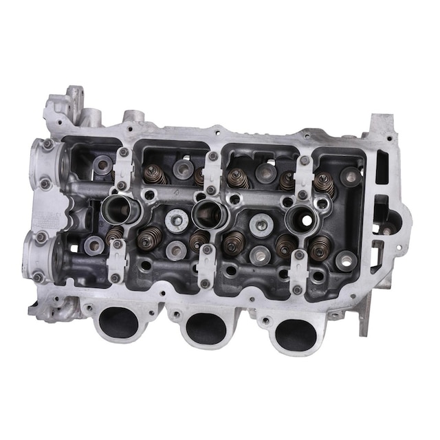 GM Genuine Parts Passenger Side Cylinder Head, Remanufactured