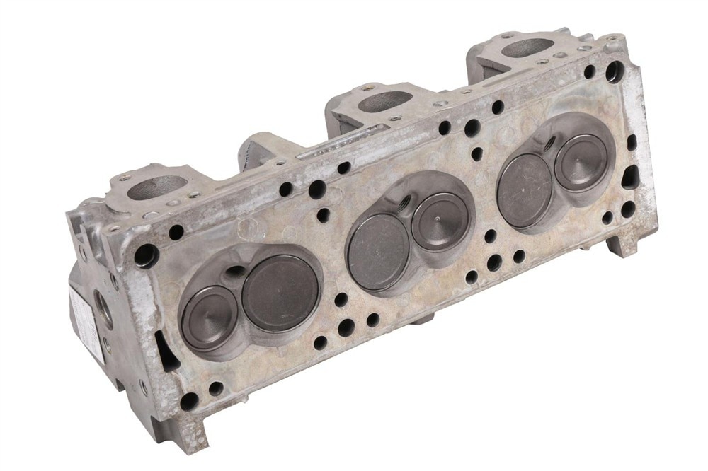 GM Genuine Parts Passenger Side Engine Cylinder Head, Remanufactured