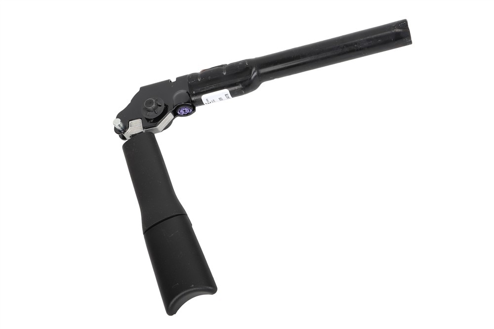 GM Genuine Parts Black Passenger Seat Belt with Retractor and Pre-Tensioner (Programming Required)