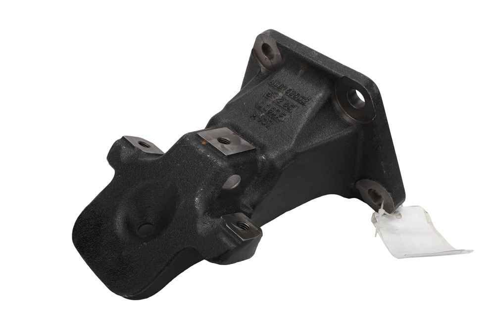 GM Genuine Parts Passenger Side Engine Mount Support Bracket