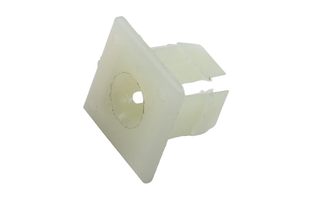 GM Genuine Parts Front License Plate Bracket Retainer