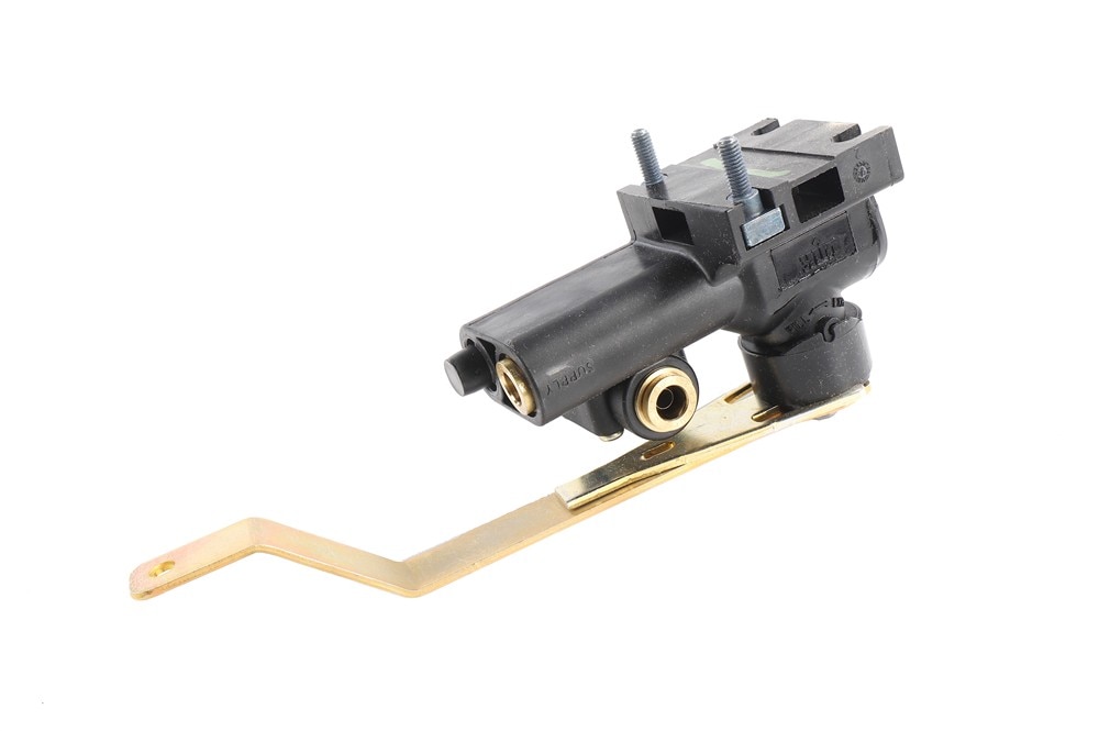 GM Genuine Parts Suspension Self-Leveling Valve