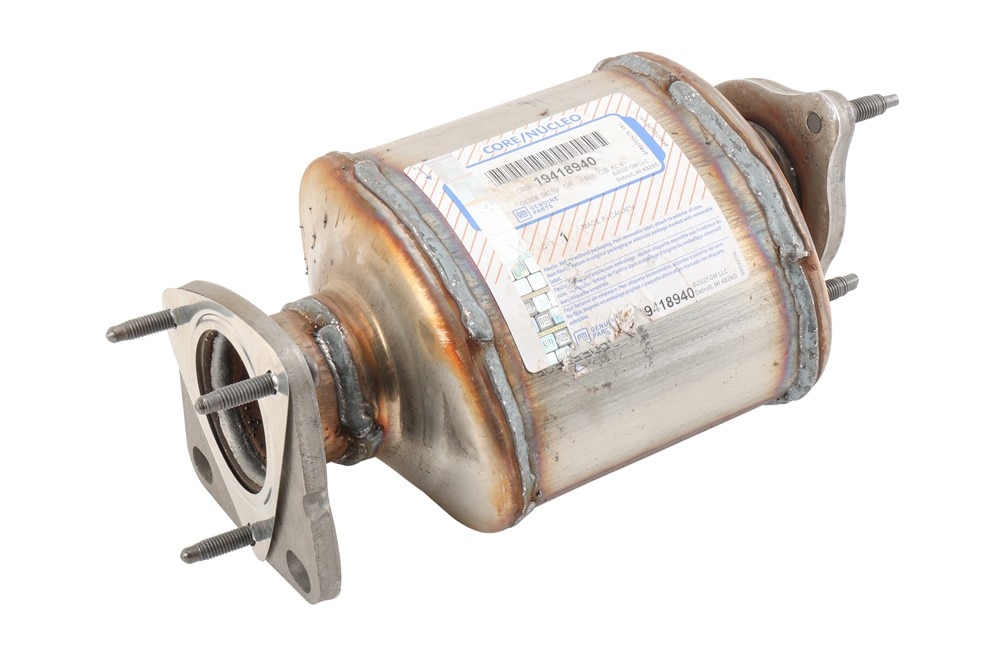 GM Genuine Parts Three-Way Catalytic Converter with Exhaust Pipe