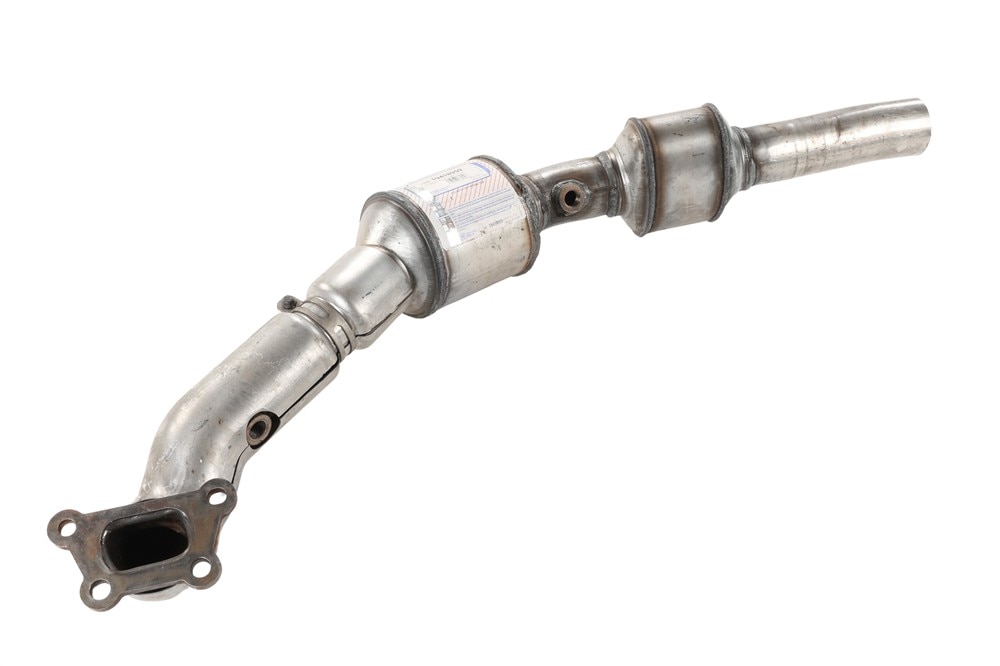 GM Genuine Parts Driver Side Three-Way Catalytic Converter Kit with Exhaust Front Pipe