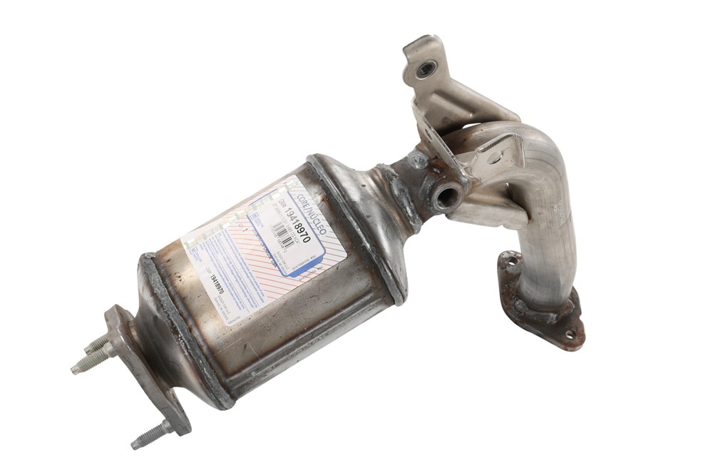 GM Genuine Parts Three-Way Catalytic Converter Kit with Exhaust Manifold Pipe