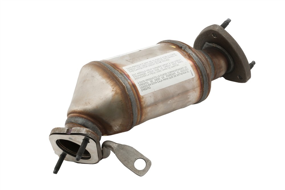 GM Genuine Parts Driver Side Three-Way Catalytic Converter Kit with Exhaust Manifold Pipe
