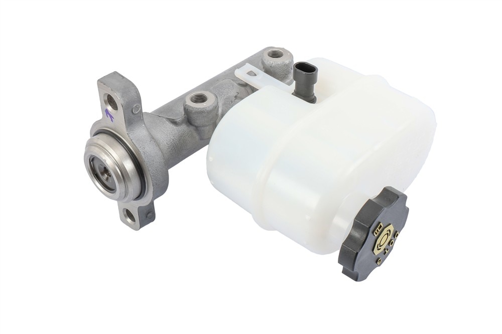 GM Genuine Parts Brake Master Cylinder