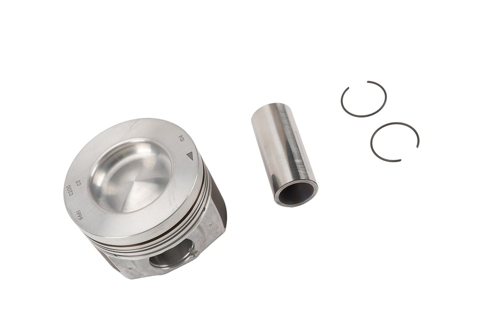 GM Genuine Parts Piston Kit with Pin and Retainers