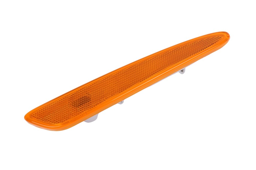 GM Genuine Parts Front Passengers Side Marker Lamp