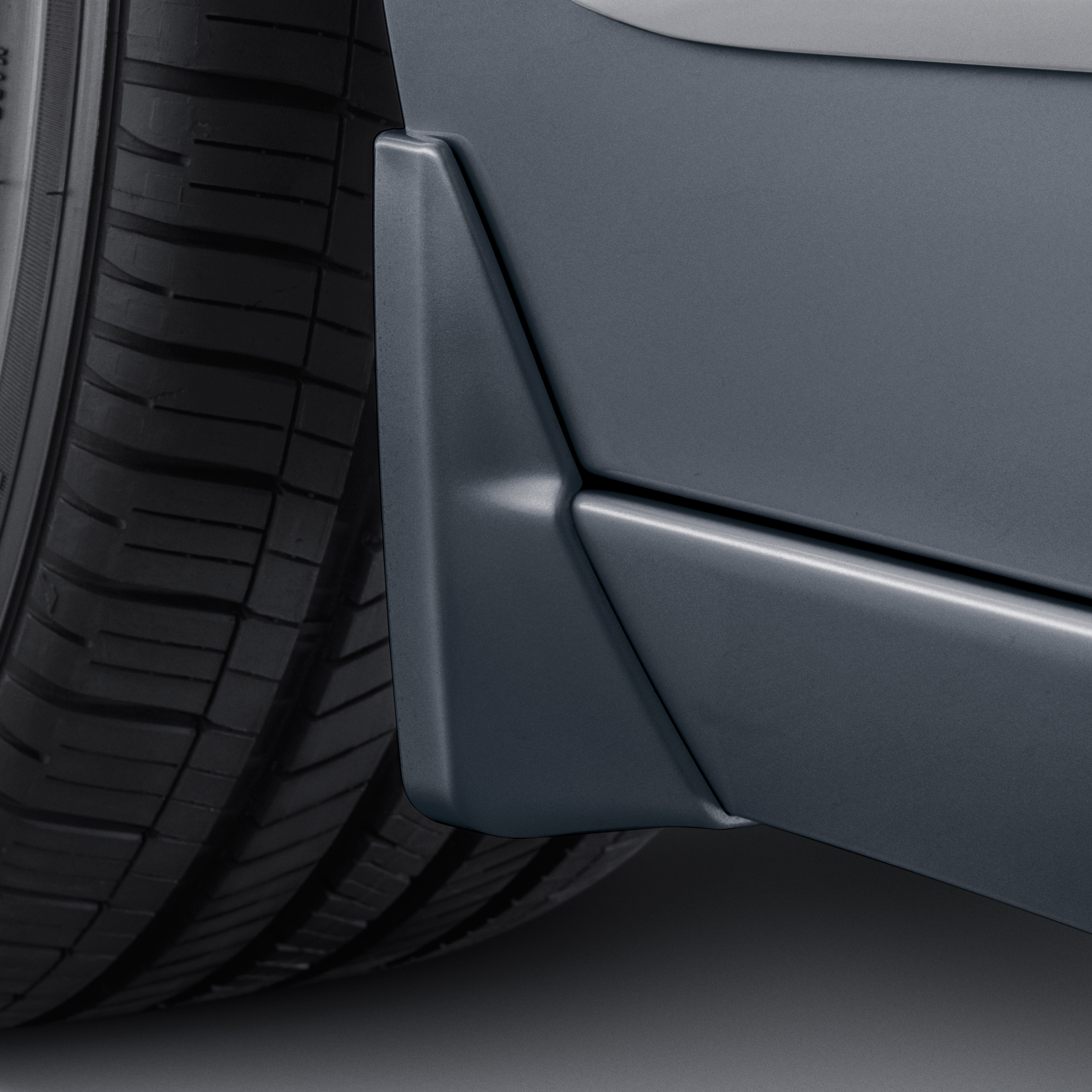 Front Splash Guards in Satin Steel Metallic