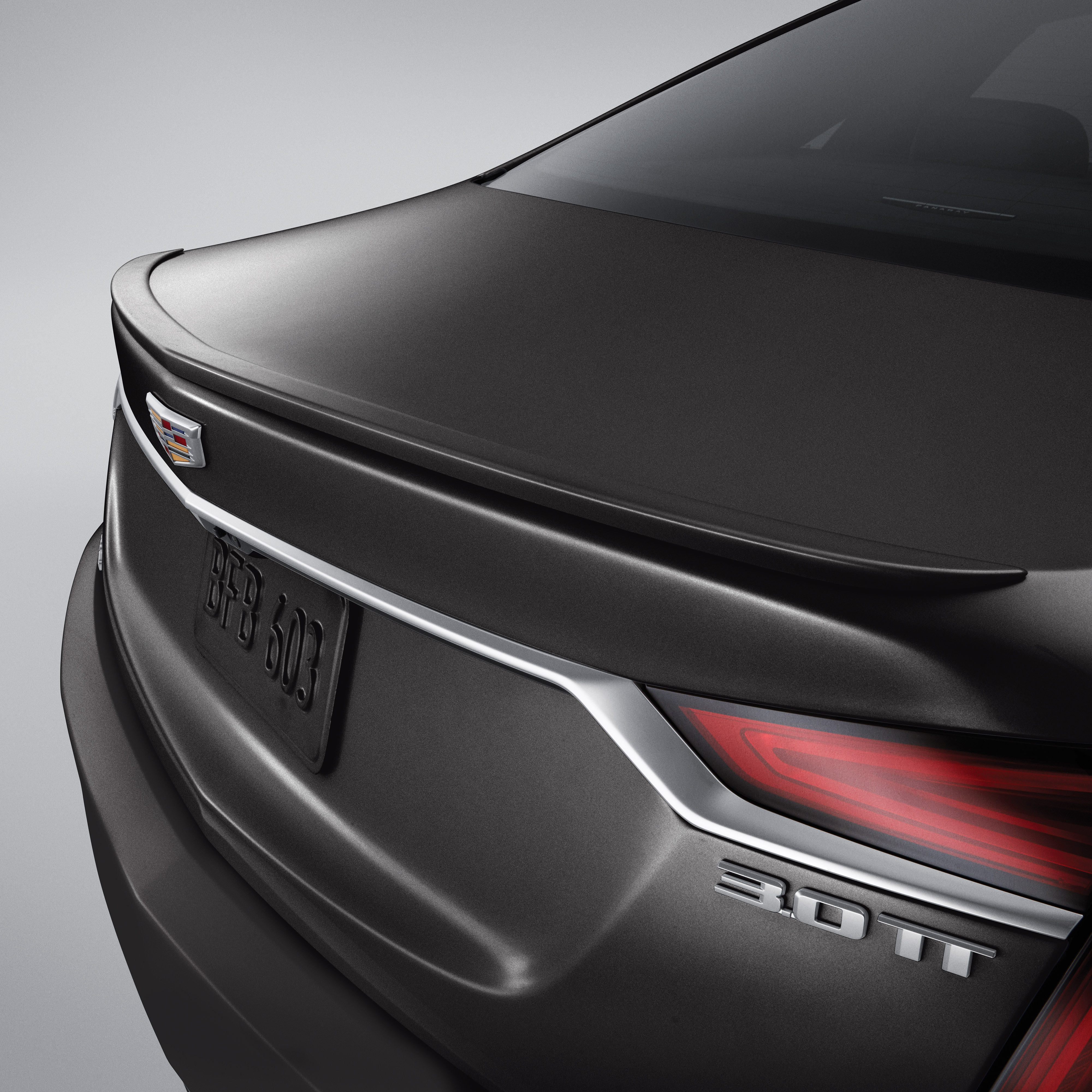 Flush-Mounted Spoiler Kit in Manhattan Noir Metallic