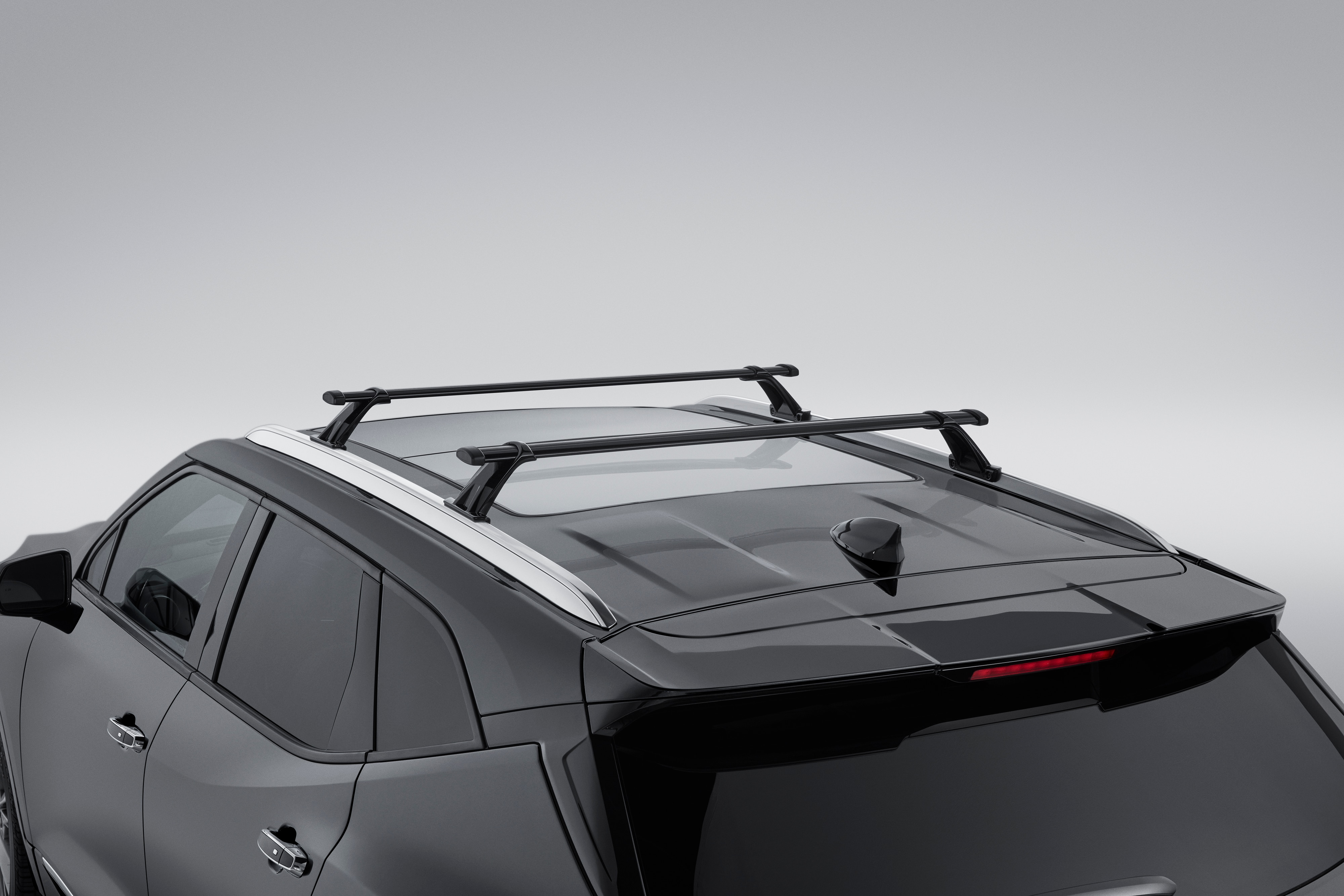 Roof Rack Cross Rail Package in Black