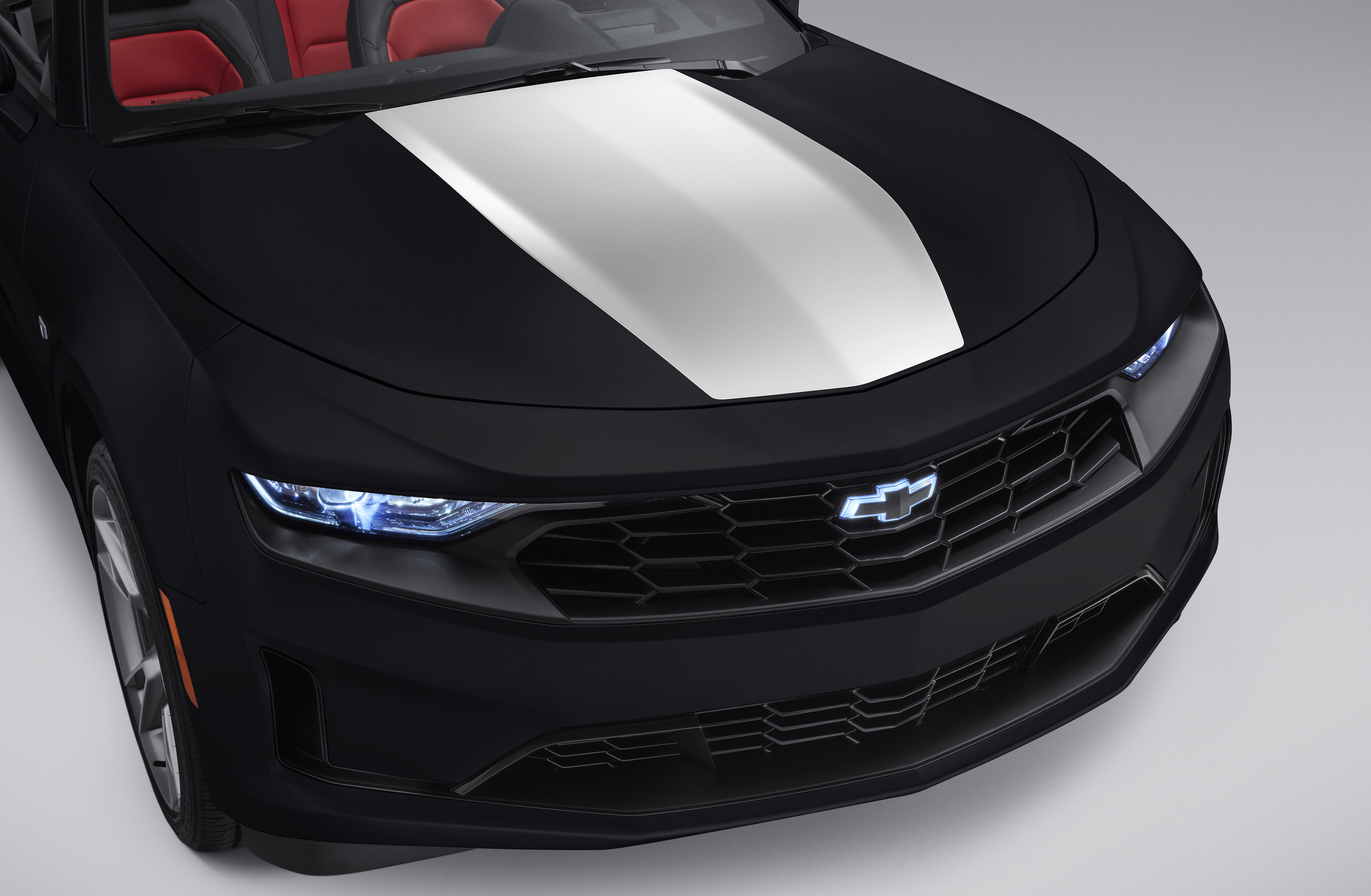 Center Stinger Stripe in White Pearl for LT Convertible Models