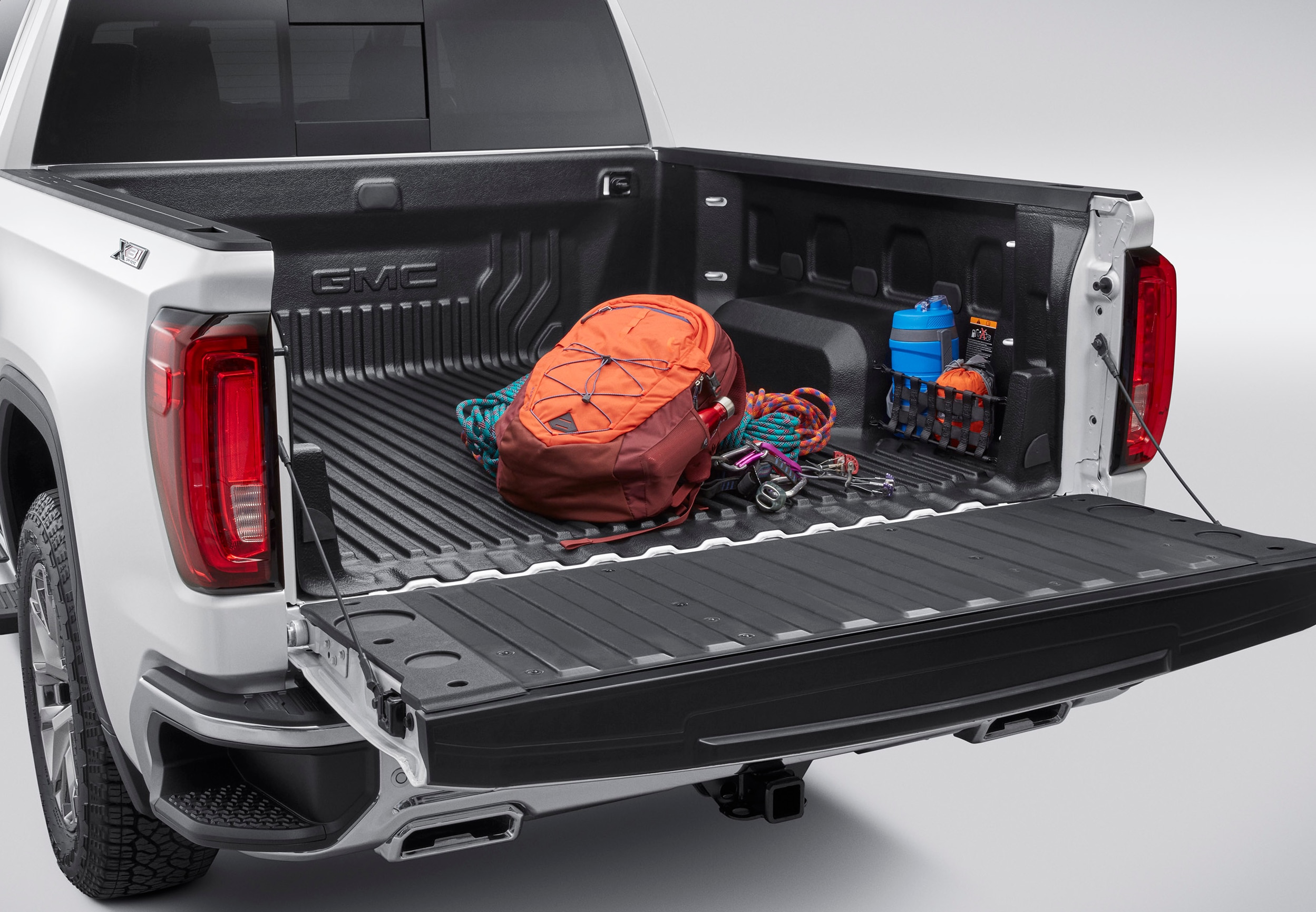 Bed Liner with GMC Logo Integrated Storage Pockets (for Short Bed Models)