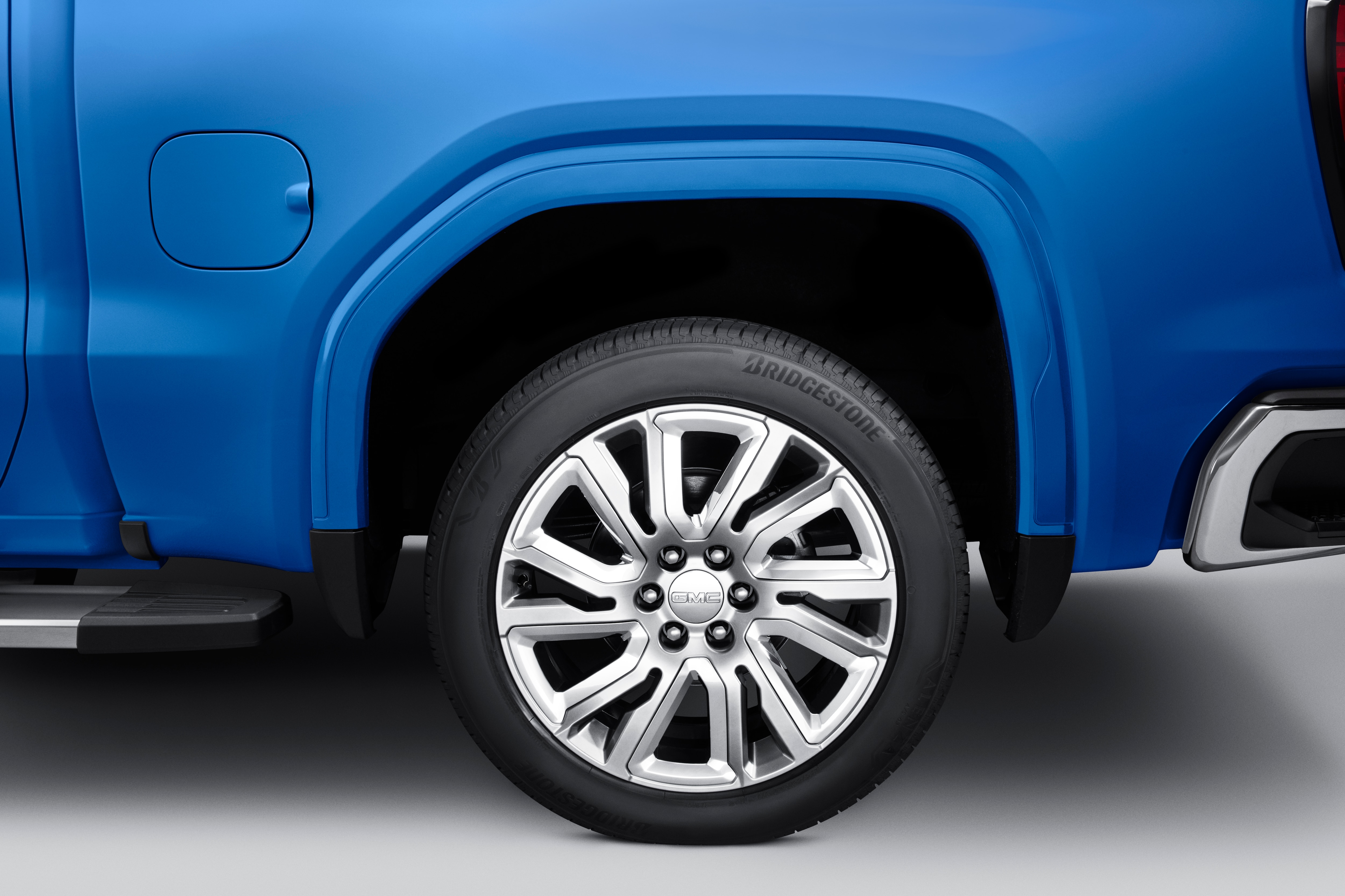 Front and Rear Fender Flare Set in Dynamic Blue Metallic