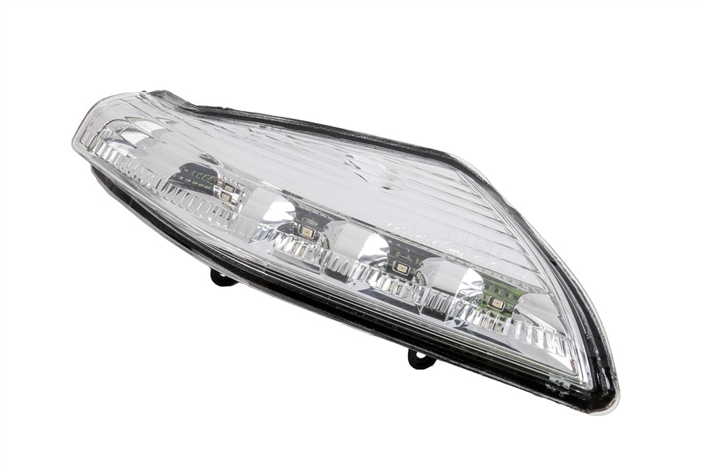 GM Genuine Parts Driver Side Door Mirror Turn Signal Lamp