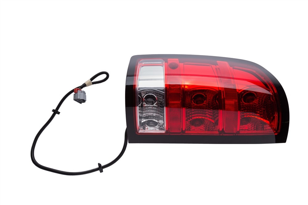 GM Genuine Parts Driver Side Tail Lamp Assembly