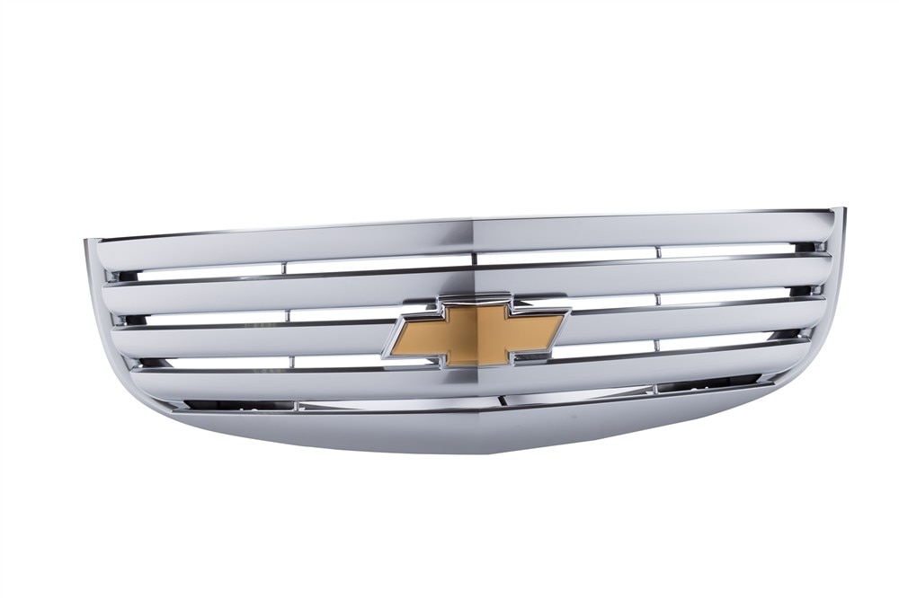 GM Genuine Parts Pearl Bright Chrome Front Grille Assembly