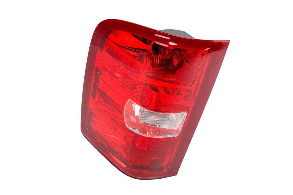 GM Genuine Parts Driver Side Tail Lamp Assembly