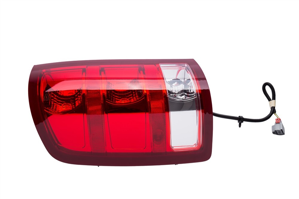 GM Genuine Parts Driver Side Tail Lamp Assembly