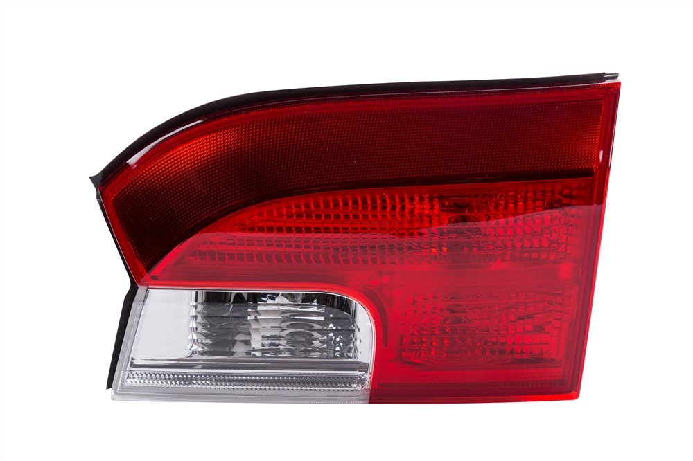 GM Genuine Parts Passenger Side Tail Lamp Applique