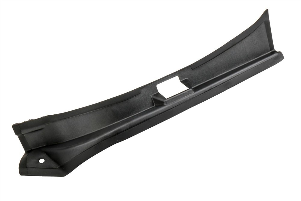 GM Genuine Parts Driver Side Tail Lamp Molding